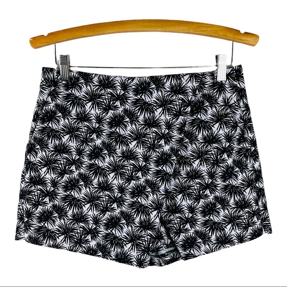 Michael Kors black white palm tree tropical high waisted vacation skort 8